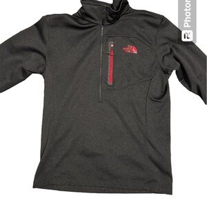 Men’s North Face quarter zip
